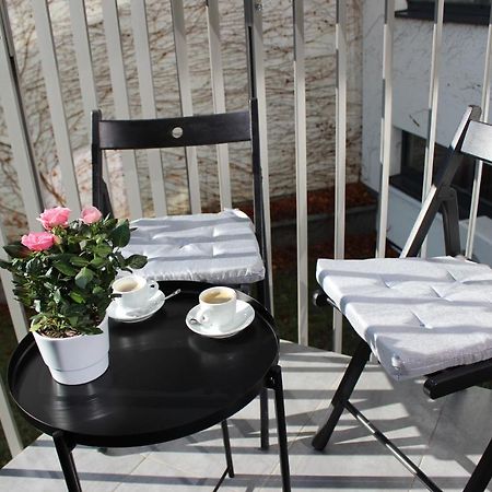 Leo Apartment Free Parking!!! Bratislava Extérieur photo