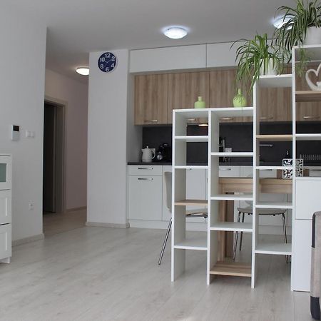 Leo Apartment Free Parking!!! Bratislava Extérieur photo