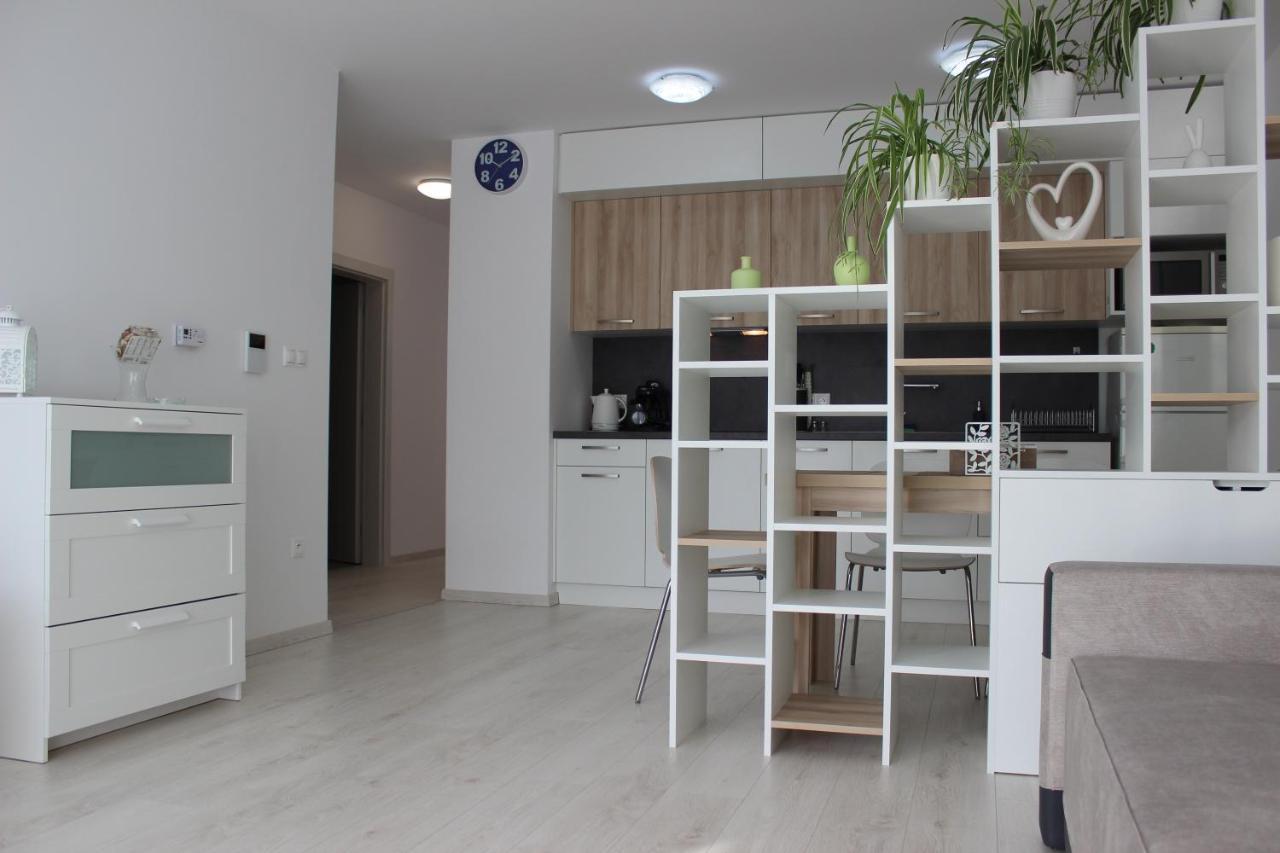 Leo Apartment Free Parking!!! Bratislava Extérieur photo