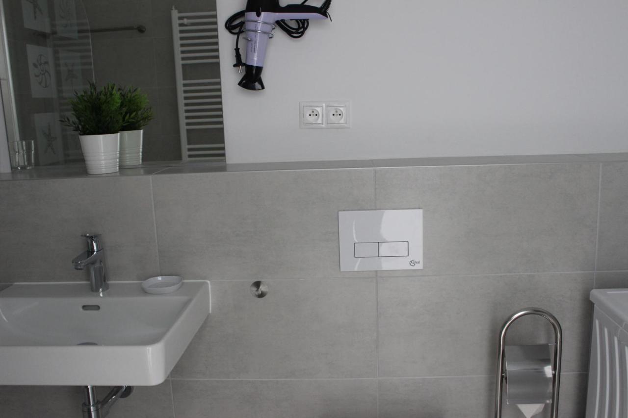 Leo Apartment Free Parking!!! Bratislava Extérieur photo